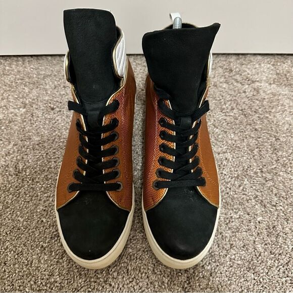Kenneth Cole Leather High Top Sneakers Women’s Size 9M - Picture 3 of 11